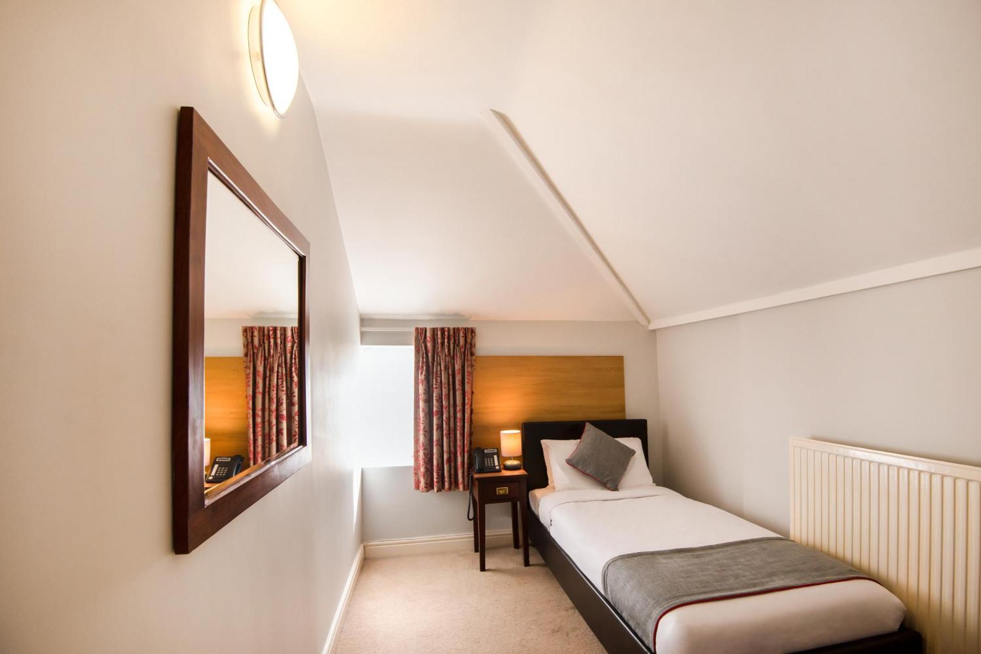 Oyo The Regency, Clifton Bristol Hotel Exterior foto